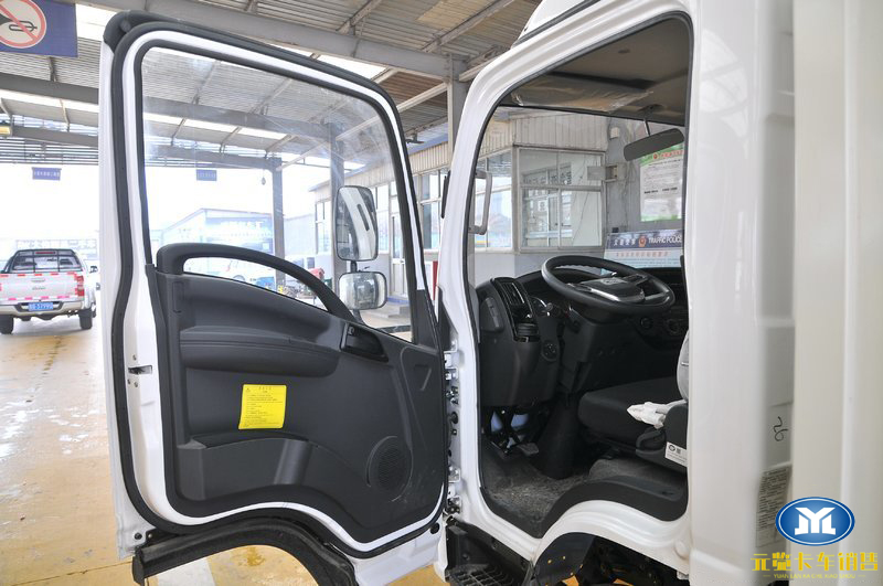 解放 虎VR 88马力 3.7米轻卡载货车4X2